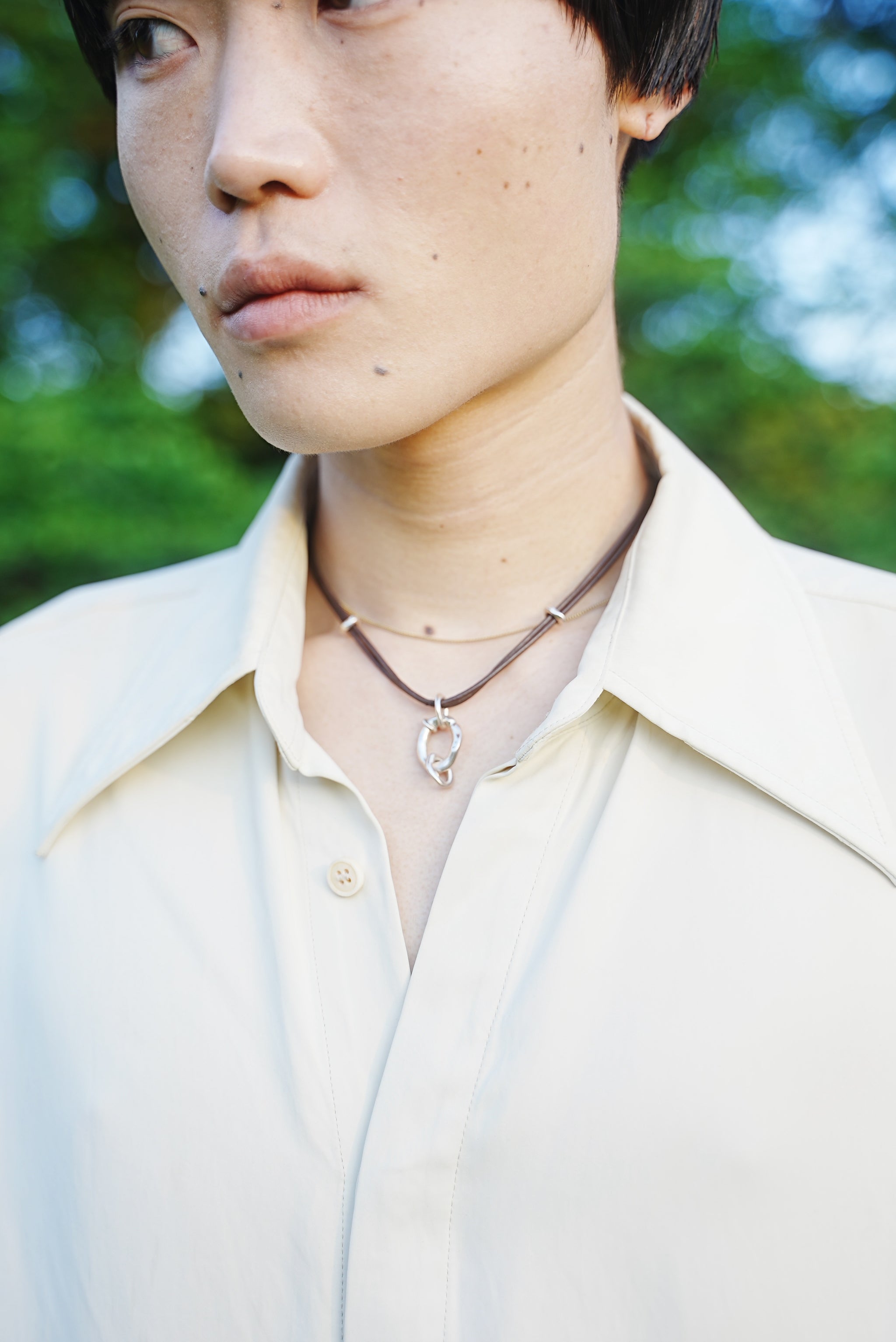 VOID LEATHER NECKLACE – STRONG