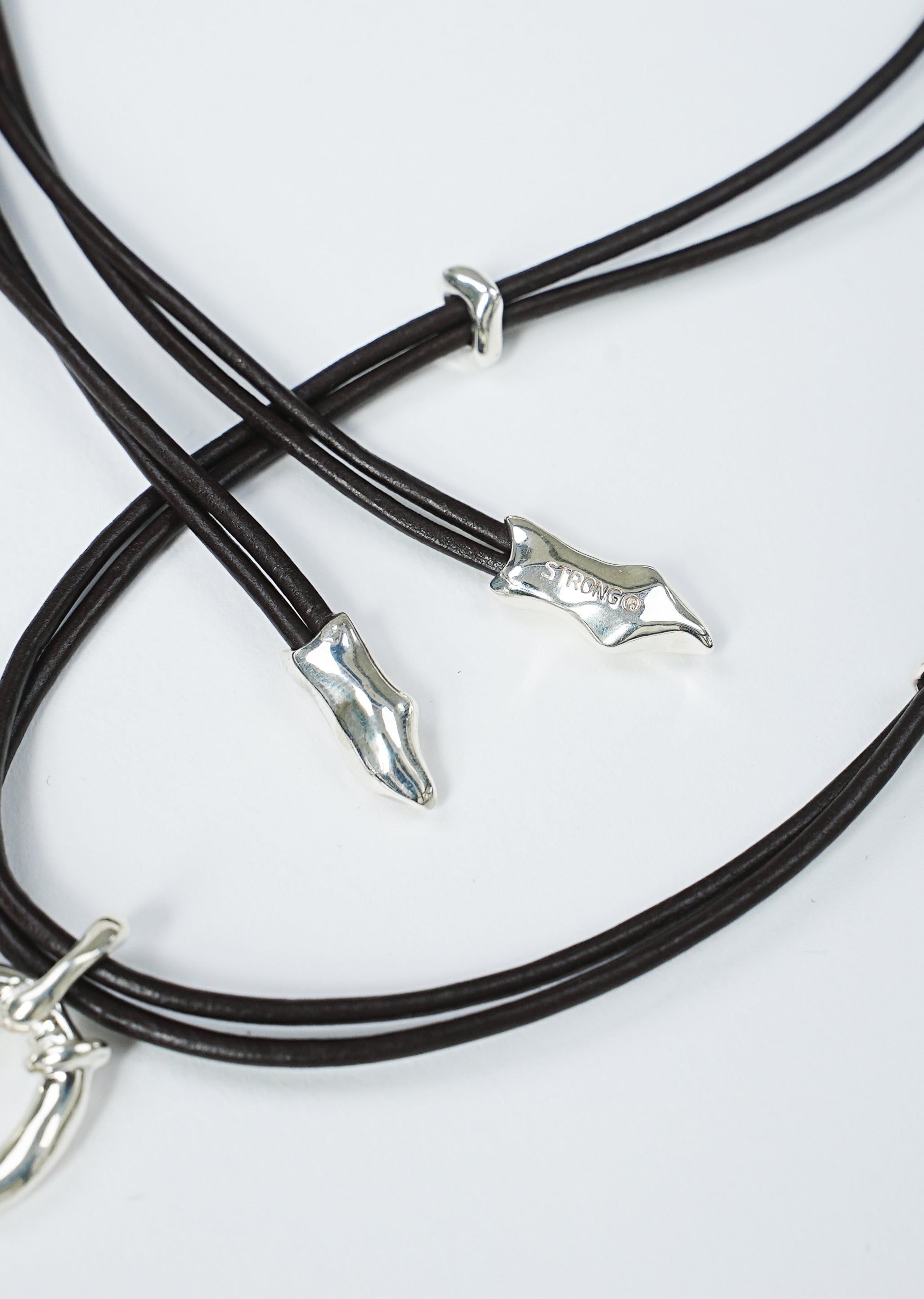 STRONG VOID LEATHER NECKLACE ネックレス 新品