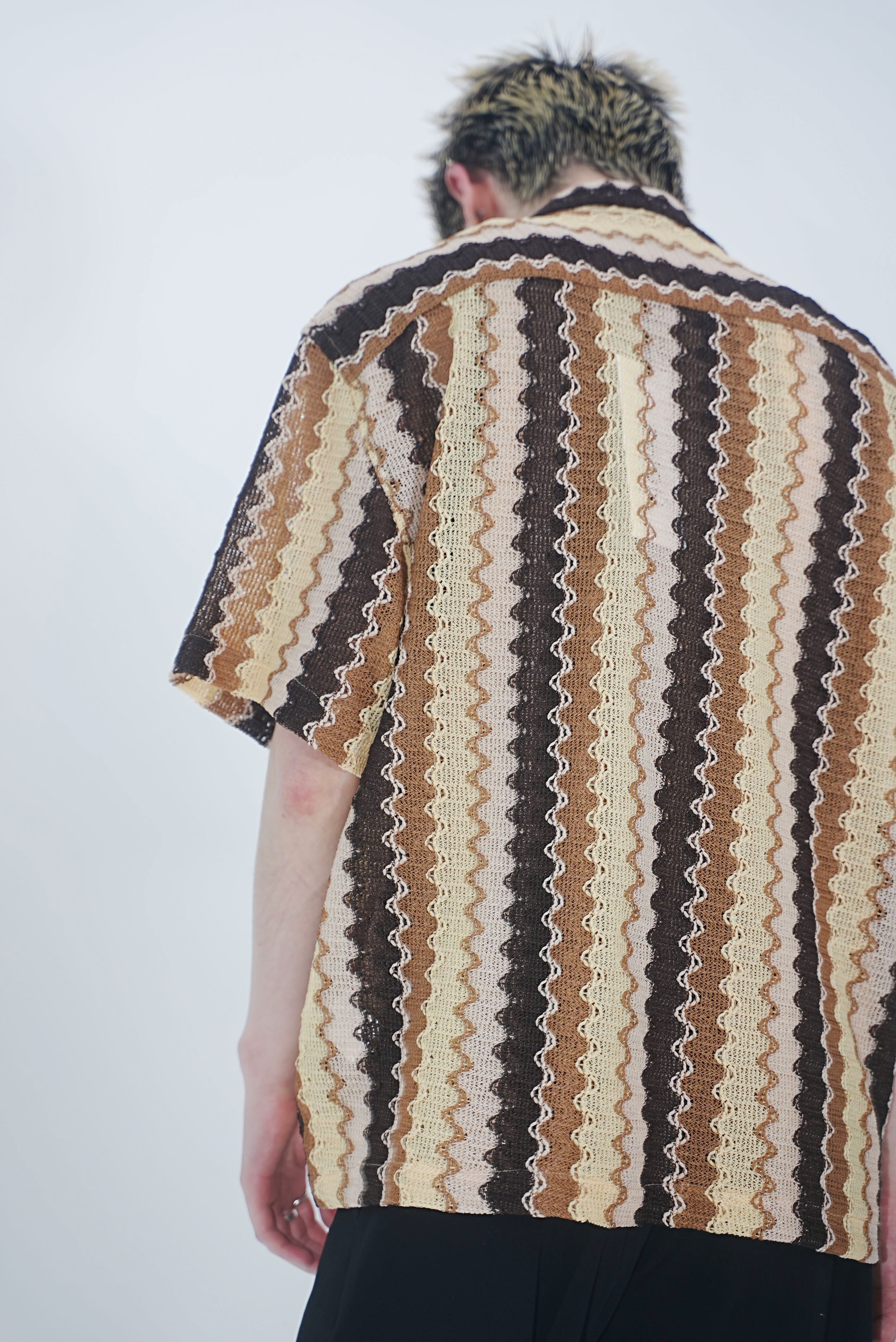 CMMN SWDN SS23 TURE KNITTED SHIRT BROWN WAVE